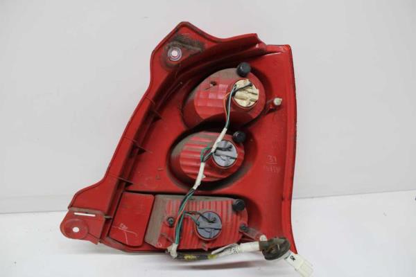 FEU ARRIERE GAUCHE SUZUKI - Vue 2